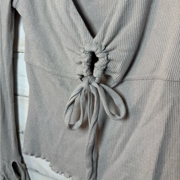 Free People Intimately Say When Long Sleeve Grey Metallic Sparkle Top Size M - Picture 4 of 7